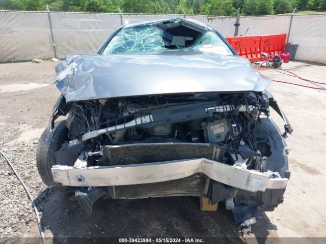 SJKCH5CP1JA057599 Infiniti Qx30 Luxury