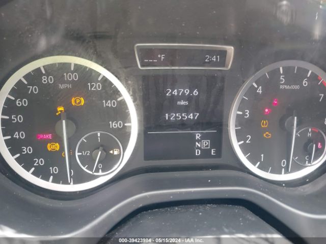 SJKCH5CP1JA057599 Infiniti Qx30 Luxury