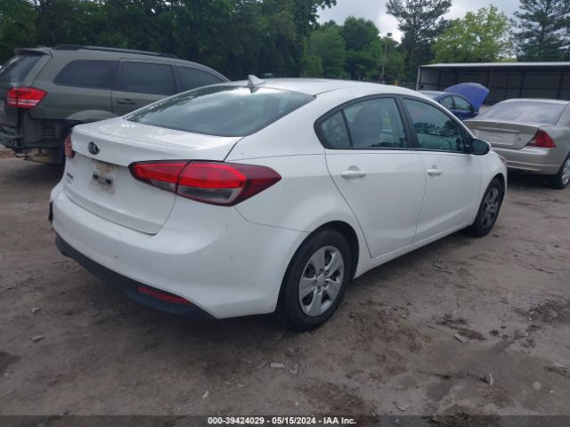 3KPFK4A78JE185303 KIA FORTE LX