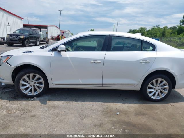 1G4GB5G32GF150524 Buick Lacrosse Leather
