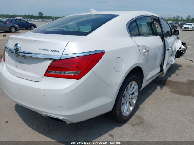 1G4GB5G32GF150524 Buick Lacrosse Leather