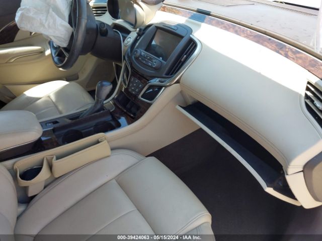 1G4GB5G32GF150524 Buick Lacrosse Leather
