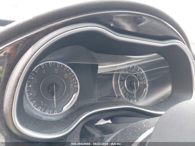 1C3CCCCG4FN707052 Chrysler 200 C