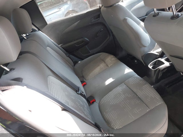 Chevrolet Sonic Ls Auto 2015 1G1JA6SH2F4210536 Image 8