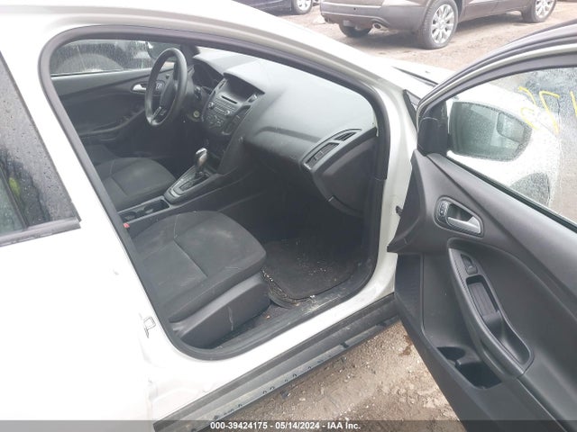 Ford FOCUS SE 2015 1FADP3K25FL217831 Image 5