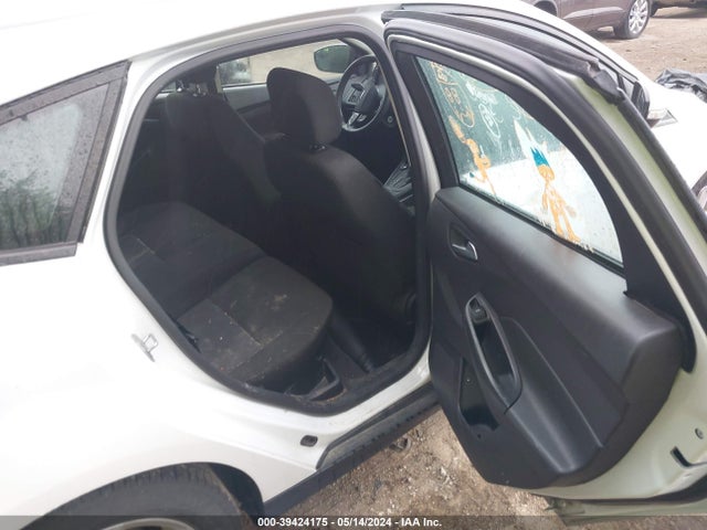 Ford FOCUS SE 2015 1FADP3K25FL217831 Image 8