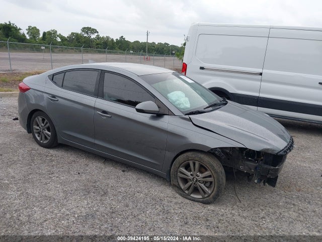 2018 5NPD84LF7JH383859 main image