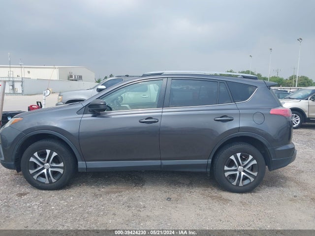 Toyota RAV4 LE 2017 JTMZFREV4HJ135728 Image 14