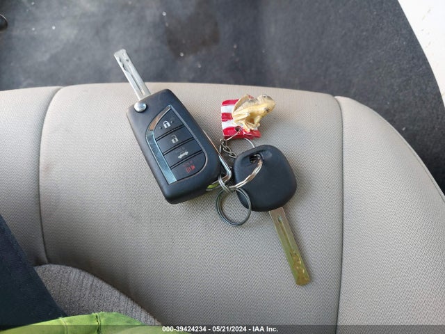 4T1C11AK0PU179042 Toyota CAMRY LE