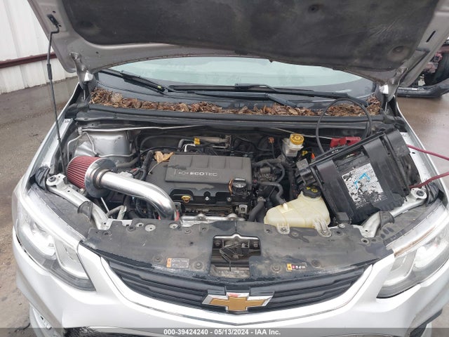 Chevrolet Sonic Premier Auto 2018 1G1JF5SB4J4135659 Image 10