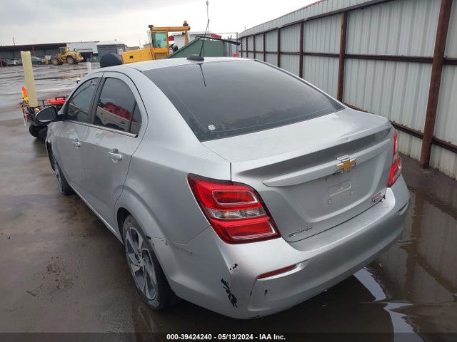 Chevrolet Sonic Premier Auto 2018 1G1JF5SB4J4135659 Image 3