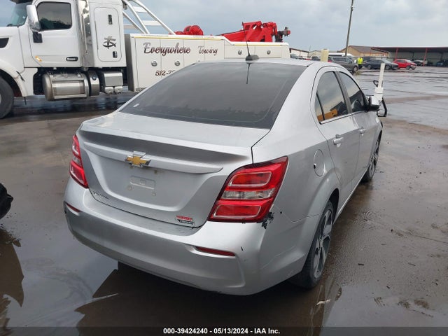 Chevrolet Sonic Premier Auto 2018 1G1JF5SB4J4135659 Image 4