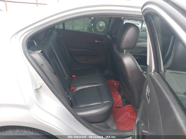 Chevrolet Sonic Premier Auto 2018 1G1JF5SB4J4135659 Image 8