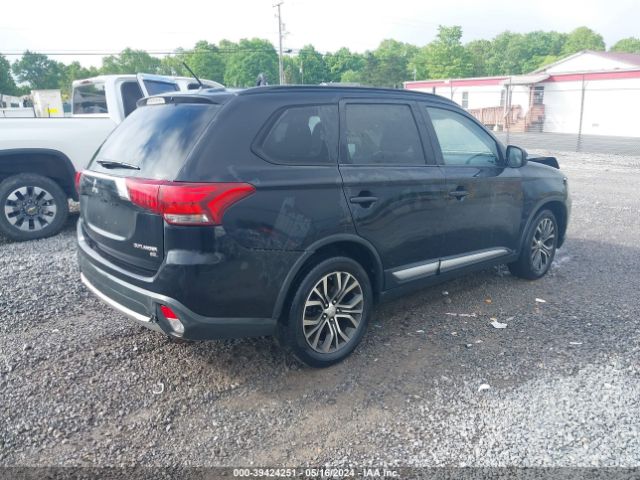 2016 MITSUBISHI OUTLANDER JA4AZ3A33GZ008288 Photo 3