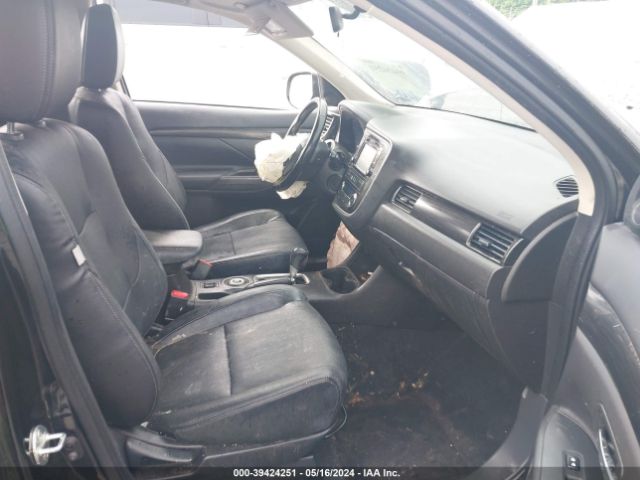 2016 MITSUBISHI OUTLANDER JA4AZ3A33GZ008288 Photo 4