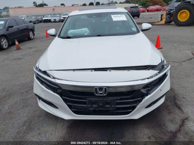 1HGCV2F95JA035243 Honda Accord Touring 2.0t