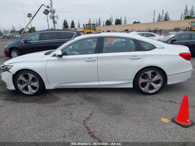 1HGCV2F95JA035243 Honda Accord Touring 2.0t