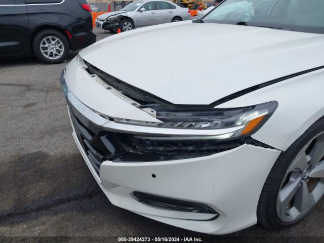 1HGCV2F95JA035243 Honda Accord Touring 2.0t