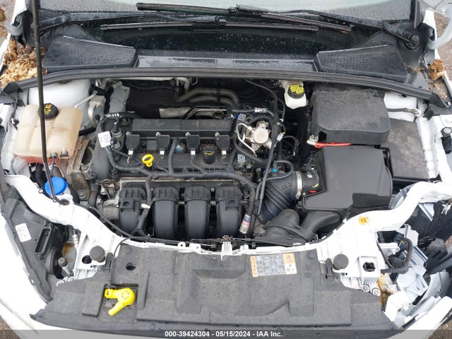 Ford FOCUS SE 2018 1FADP3F2XJL310069 Image 10