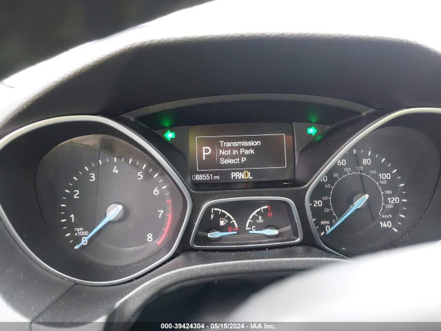 Ford FOCUS SE 2018 1FADP3F2XJL310069 Image 7