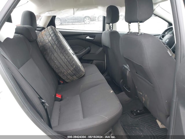 Ford FOCUS SE 2018 1FADP3F2XJL310069 Image 8