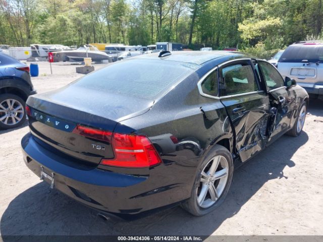 LVY982MK6JP020374 Volvo S90 T5 Momentum