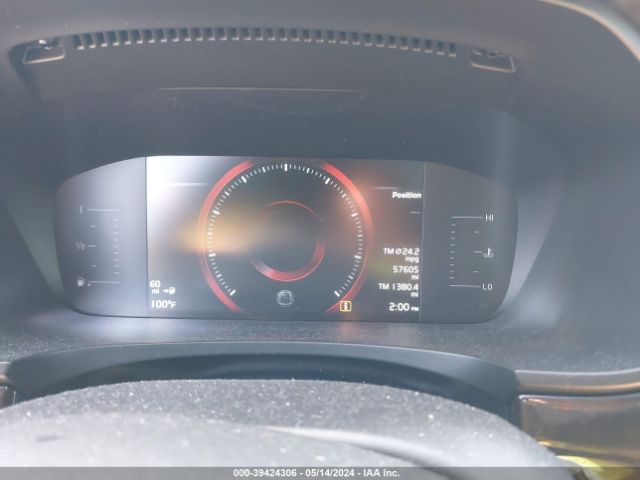 LVY982MK6JP020374 Volvo S90 T5 Momentum
