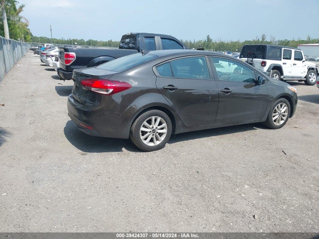 KIA FORTE LX 2017 3KPFL4A79HE149045 Image 4