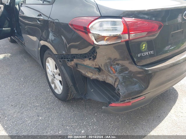 KIA FORTE LX 2017 3KPFL4A79HE149045 Image 6