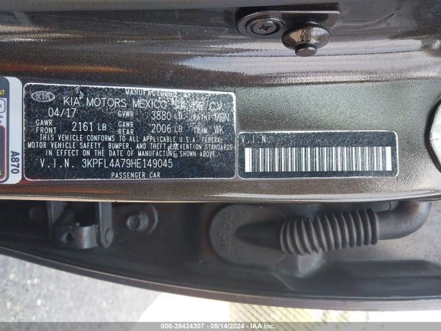 KIA FORTE LX 2017 3KPFL4A79HE149045 Image 9