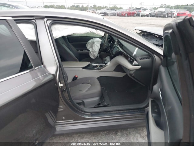 Toyota CAMRY LE 2020 4T1C11AK0LU971055 Image 5