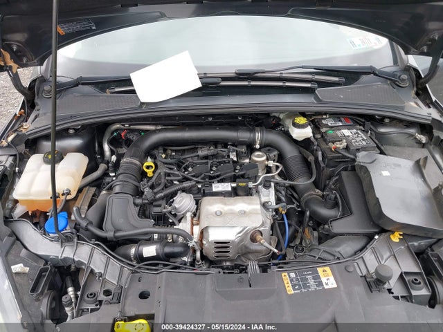 Ford FOCUS SE 2017 1FADP3FE8HL294801 Image 10