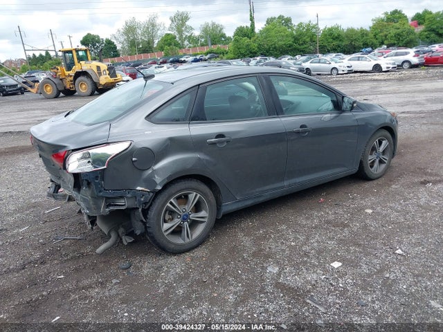 Ford FOCUS SE 2017 1FADP3FE8HL294801 Image 4