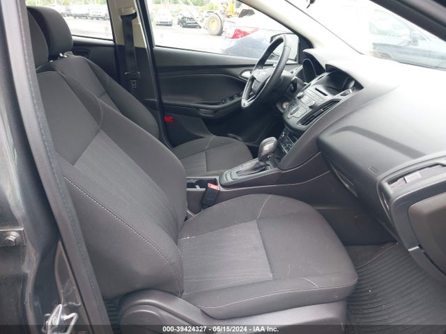Ford FOCUS SE 2017 1FADP3FE8HL294801 Image 5