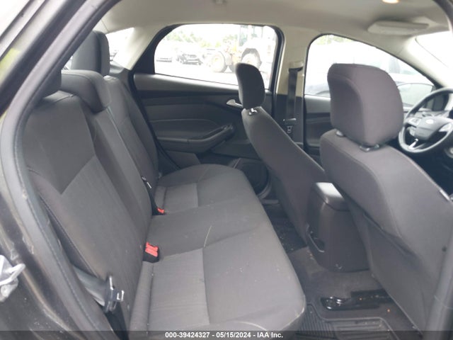 Ford FOCUS SE 2017 1FADP3FE8HL294801 Image 8