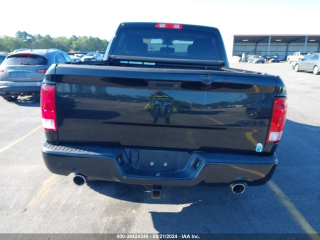 RAM 1500 Express  4x4 5'7 Box 2017 3C6RR7KT3HG660271 Image 16