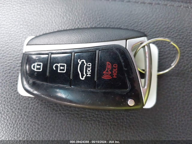 Hyundai Genesis 3.8 2015 KMHGN4JE6FU094268 Image 11