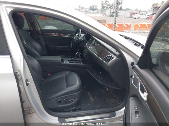 Hyundai Genesis 3.8 2015 KMHGN4JE6FU094268 Image 5