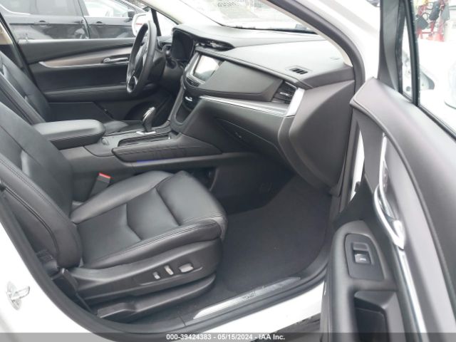 1GYKNBRS7HZ129218 Cadillac XT5 LUXURY