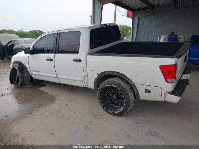 Nissan Titan Pro-4x 2014 1N6BA0EC0EN508548 Image 3