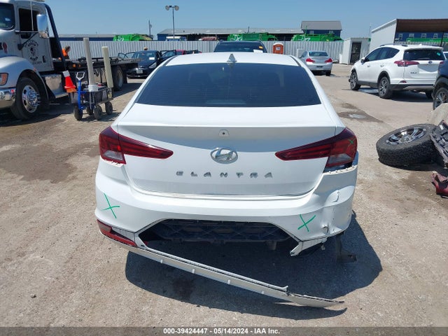 Hyundai ELANTRA SEL 2019 5NPD84LF5KH480396 Image 16