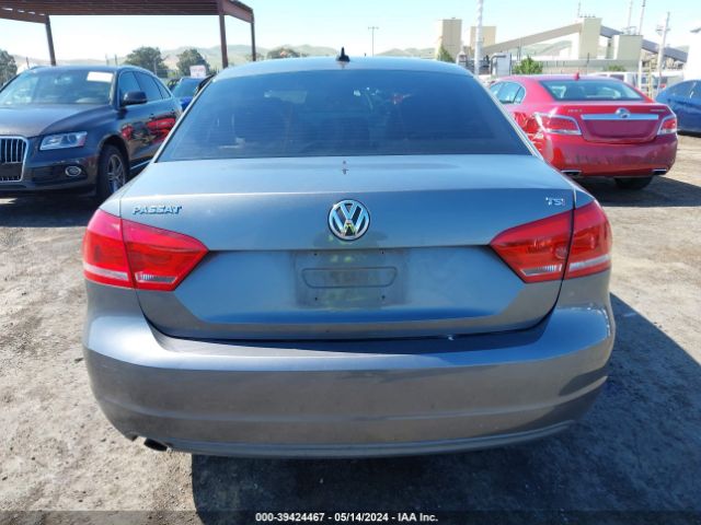 1VWAT7A3XEC034298 Volkswagen Passat 1.8t Wolfsburg Edition