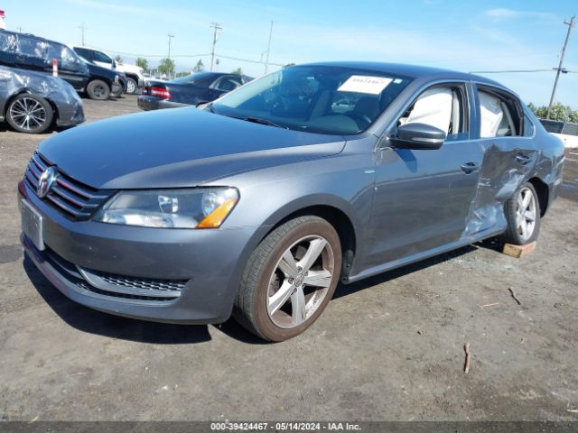 1VWAT7A3XEC034298 Volkswagen Passat 1.8t Wolfsburg Edition