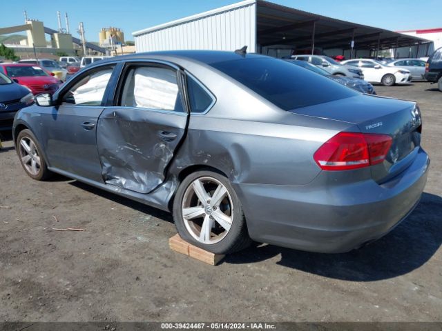 1VWAT7A3XEC034298 Volkswagen Passat 1.8t Wolfsburg Edition