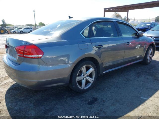 1VWAT7A3XEC034298 Volkswagen Passat 1.8t Wolfsburg Edition