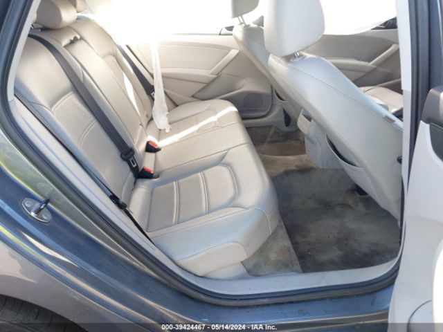 1VWAT7A3XEC034298 Volkswagen Passat 1.8t Wolfsburg Edition