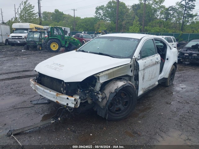 Ford Police Interceptor 2016 1FAHP2MT3GG106545 Image 2