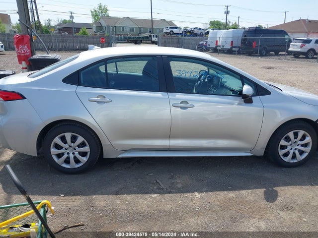 Toyota COROLLA LE 2021 5YFEPMAE2MP257627 Image 13