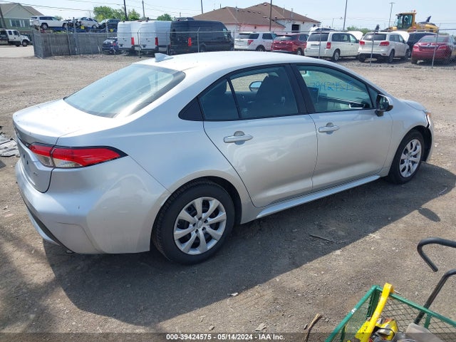 Toyota COROLLA LE 2021 5YFEPMAE2MP257627 Image 4