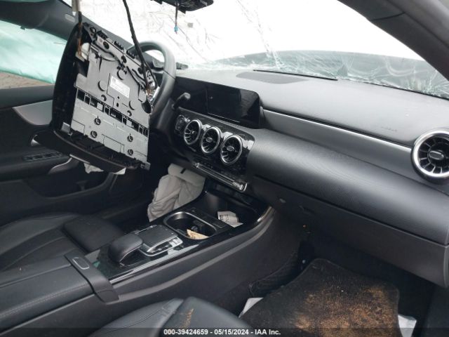 W1K3G4EB9LJ203449 Mercedes-Benz A 220